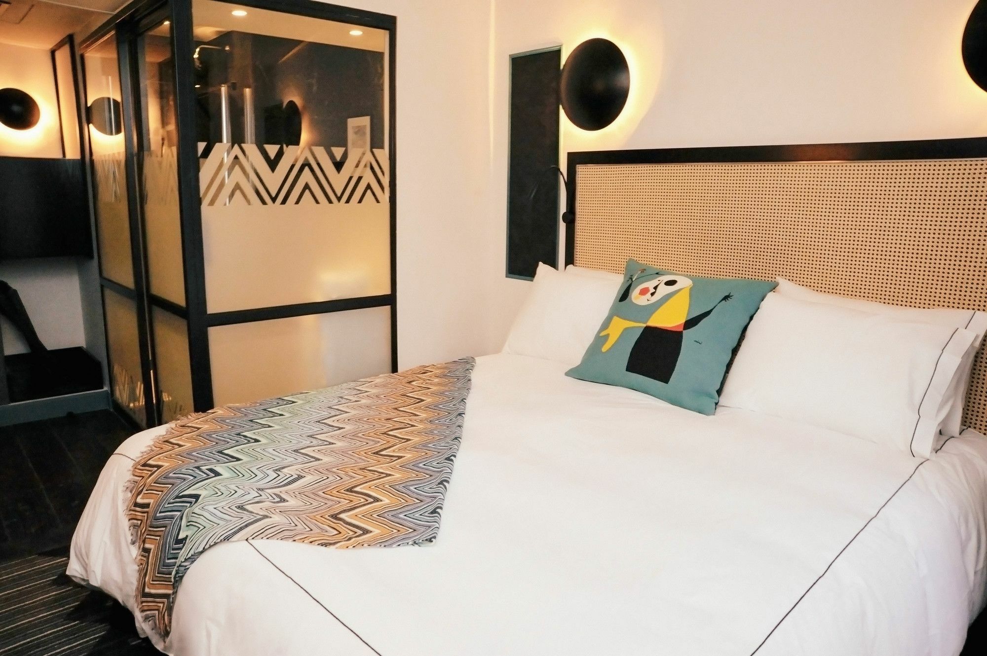 Mom'Art Hotel Париж Екстер'єр фото